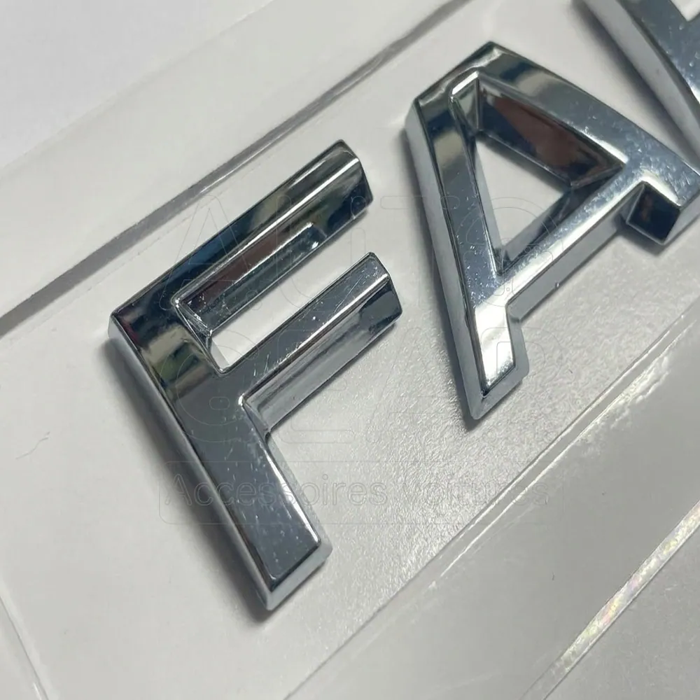 Emblème Lettres de Coffre Skoda Fabia Chrome vue 3