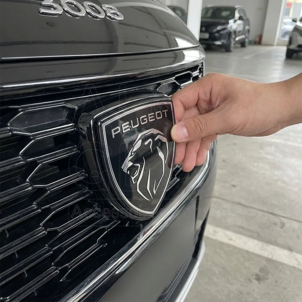 Emblème Logo Peugeot Noir et Argent vue 2