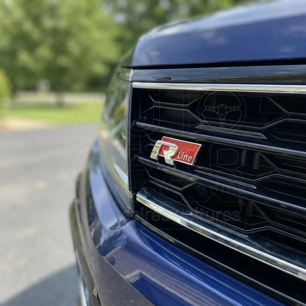 Emblème R Line Chrome et Rouge pour Volkswagen vue 2