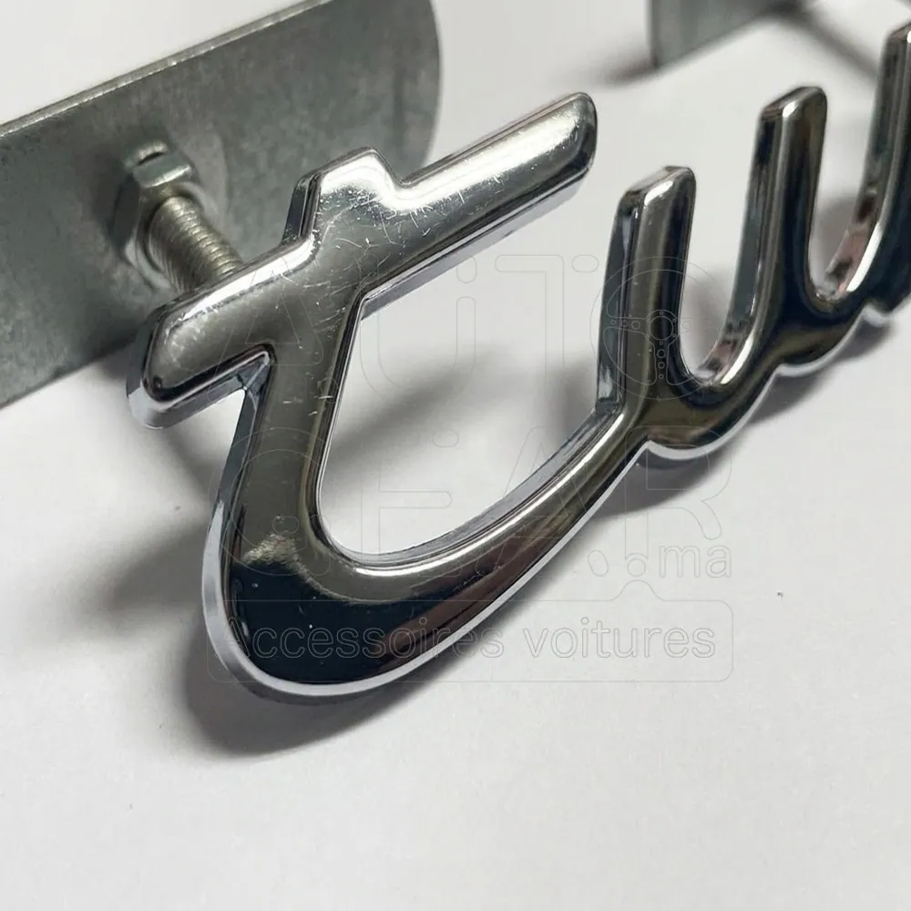 Emblème Turbo Chromé pour Grille de Voiture vue 3